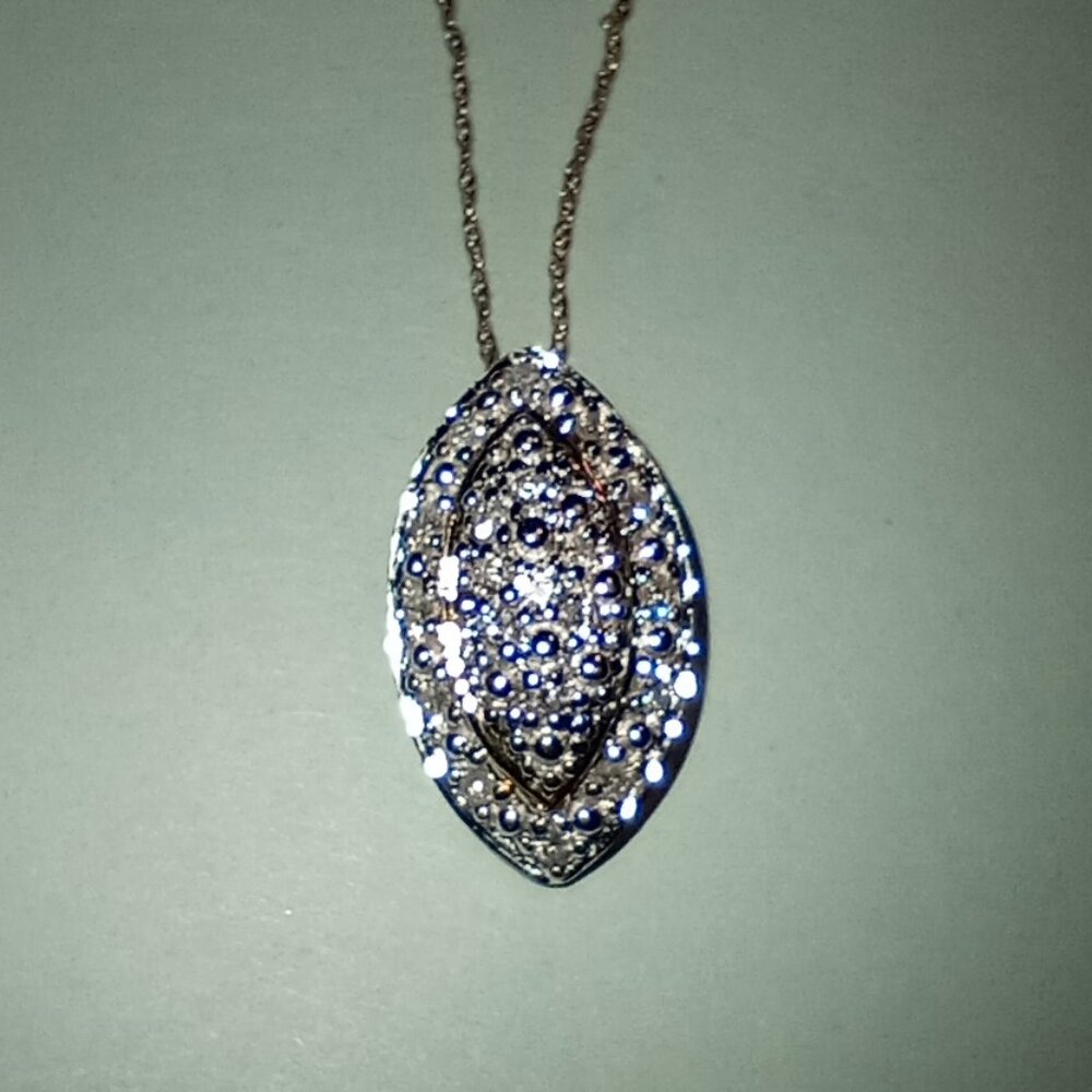 14kt Gold Diamond Pendant